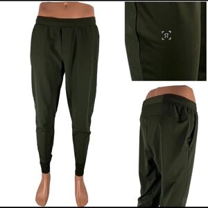 Lululemon Men’s Large Switch Up Pant Athletic Stretch Olive Green Running Sz L